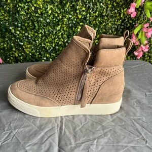 Steve Madden Tan Suede High-Top Sneakers
